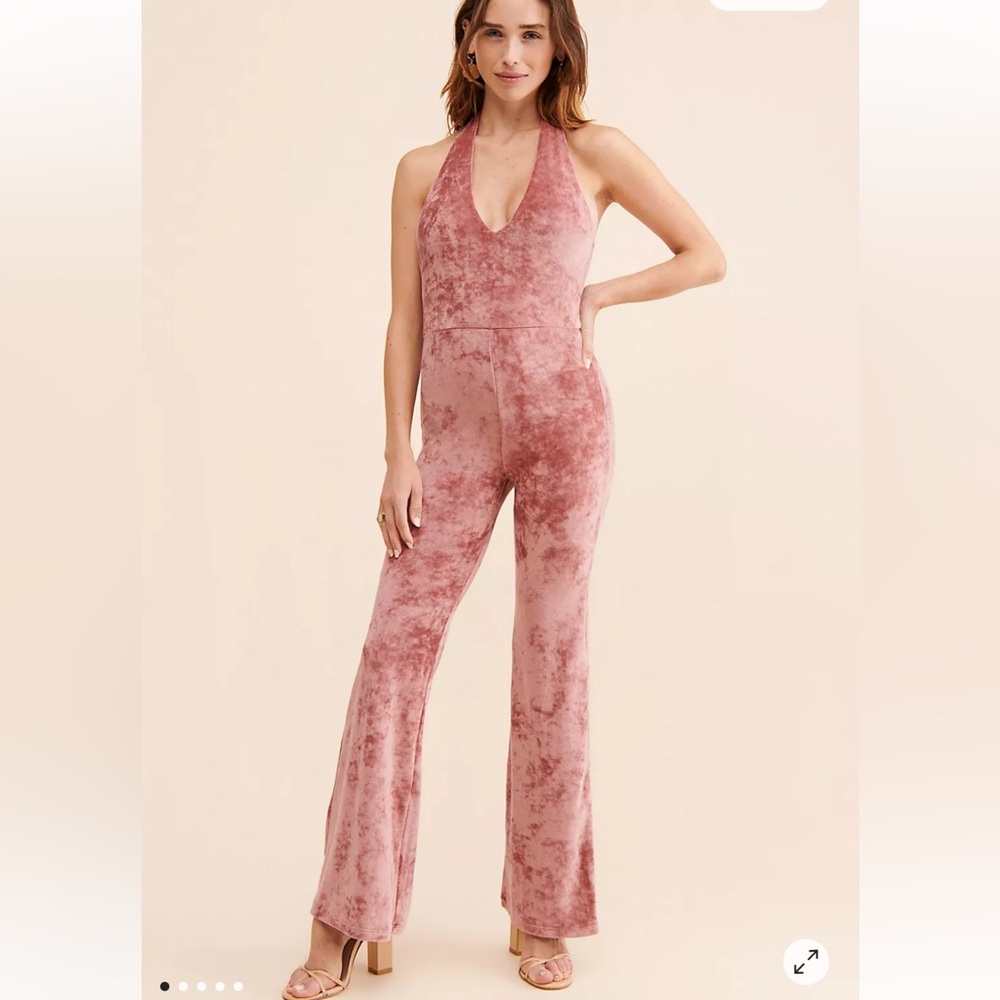 MONTE Cher Halter Jumpsuit